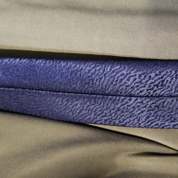 Calvin Klein Extreme Slim Blue Narrow Tie - Picture 12 of 15